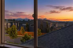 3757 NE Petrosa Ave, Bend, OR 97701 - Photo 2