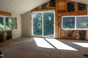 8245 Jumpoff Joe Creek Rd, Grants Pass, OR 97526 - Photo 26