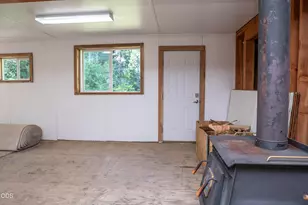 8245 Jumpoff Joe Creek Rd, Grants Pass, OR 97526 - Photo 16