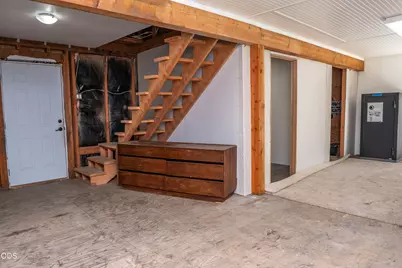 8245 Jumpoff Joe Creek Road, Grants Pass, OR 97526 - Photo 18