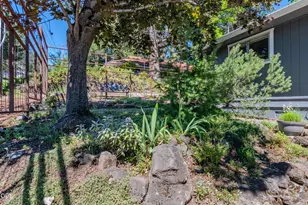 615 Ashland St, Ashland, OR 97520 - Photo 4