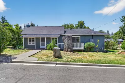 502 S B Street, Phoenix, OR 97535 - Photo 2