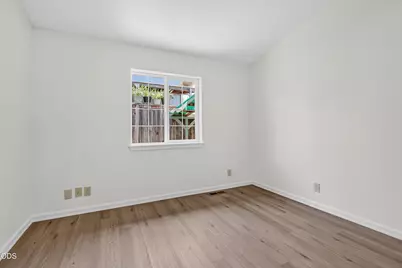 502 S B Street, Phoenix, OR 97535 - Photo 10