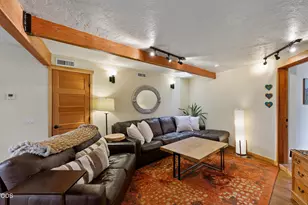 63220 Johnson Rd, Bend, OR 97703 - Photo 8