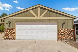 56 SE L St Loop, Madras, OR 97741 - Photo 10