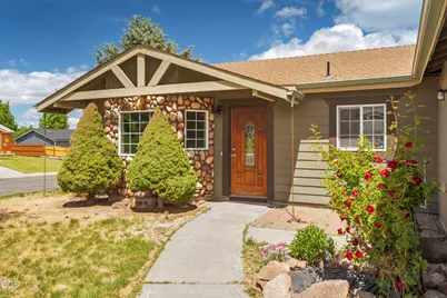 56 SE L Street Loop, Madras, OR 97741 - Photo 1