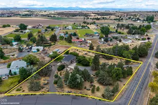 1561 NE Hilltop Ln, Madras, OR 97741 - Photo 6