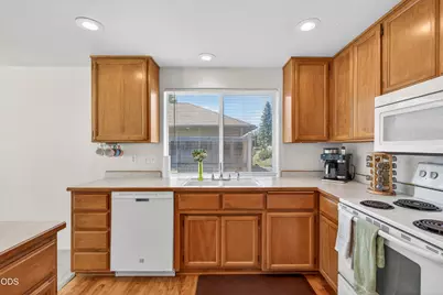 1397 Larson Creek Drive, Medford, OR 97504 - Photo 10