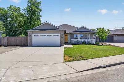 1397 Larson Creek Drive, Medford, OR 97504 - Photo 2