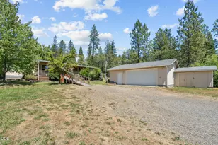 1910 Caves Hwy, Cave Junction, OR 97523 - Photo 2