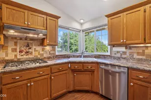 1032 Thelma Way, Grants Pass, OR 97527 - Photo 10