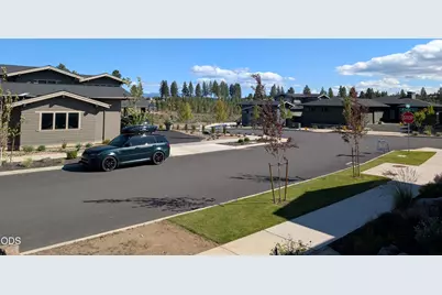 3226 NW Strickland Way, Bend, OR 97703 - Photo 22