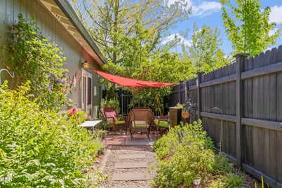 637 NE Mason, Bend, OR 97701 - Photo 22