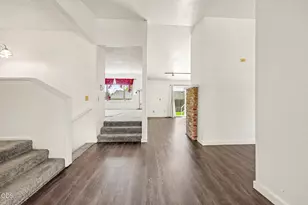 2774 Jessica Cir, Medford, OR 97504 - Photo 4