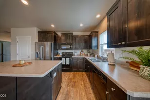 51227 Riley Ln, La Pine, OR 97739 - Photo 12