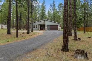14431 Crossroads Loop, Sisters, OR 97759 - Photo 1