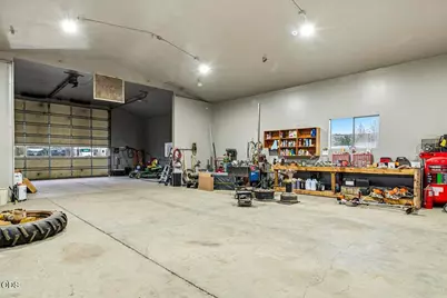 7995 SW Houston Lake Road, Powell Butte, OR 97753 - Photo 34