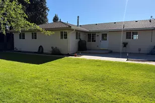 4429 Sycamore Dr, Klamath Falls, OR 97603 - Photo 4