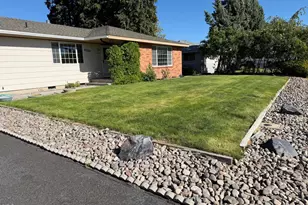 4429 Sycamore Dr, Klamath Falls, OR 97603 - Photo 6
