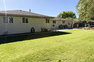 4429 Sycamore Dr, Klamath Falls, OR 97603 - Photo 12