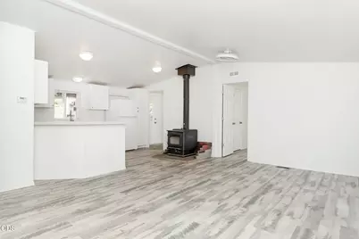 308 Limpy Creek Road, Grants Pass, OR 97527 - Photo 10