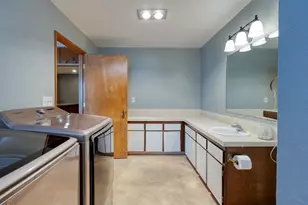 3111 Caroline St, Klamath Falls, OR 97603 - Photo 12