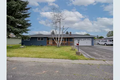 3111 Caroline Street, Klamath Falls, OR 97603 - Photo 2