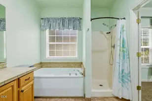 2054 California Ave, Klamath Falls, OR 97601 - Photo 18