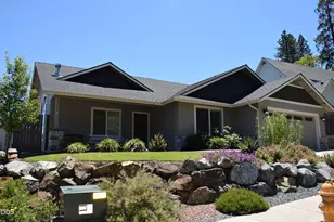 303 NW Collette Way, Grants Pass, OR 97526 - Photo 22