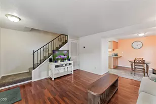 600 W 1st St, Phoenix, OR 97535 - Photo 4