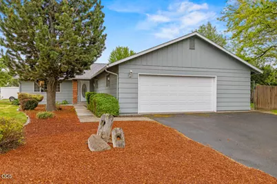 5292 Gatewood Drive, Klamath Falls, OR 97603 - Photo 2