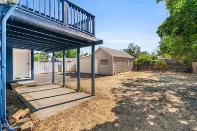 214 N Columbus Avenue, Medford, OR 97501 - Photo 24