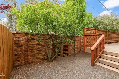 1009 SW Crosscut Court, Bend, OR 97702 - Photo 24