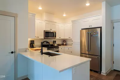 2524 NE Purcell Boulevard, Bend, OR 97701 - Photo 6