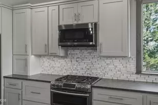 2484 SW 39th St, Redmond, OR 97756 - Photo 20