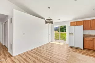 454 NE Spruce Ct, Redmond, OR 97756 - Photo 14