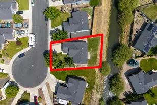 454 NE Spruce Ct, Redmond, OR 97756 - Photo 32