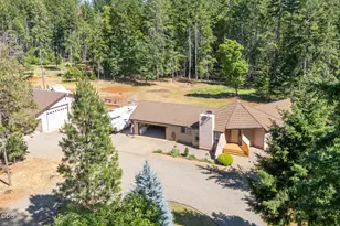 1133 Idlewild Dr, Cave Junction, OR 97523 - Photo 6