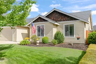 2035 NW Kilnwood Ln, Redmond, OR 97756 - Photo 2