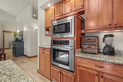 225 Echo Way, Eagle Point, OR 97524 - Photo 18