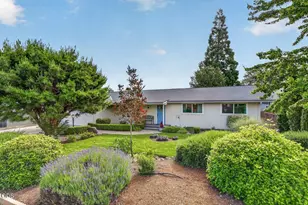 931 Mira Mar Ave, Medford, OR 97504 - Photo 1