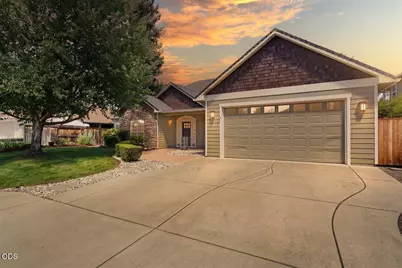 13 Portabello Way, Eagle Point, OR 97524 - Photo 2