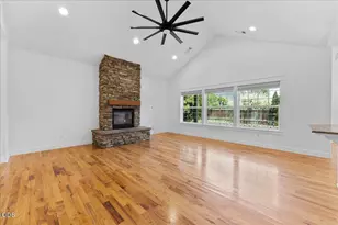 13 Portabello Way, Eagle Point, OR 97524 - Photo 16