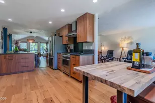 2471 Republic Way, Medford, OR 97504 - Photo 14