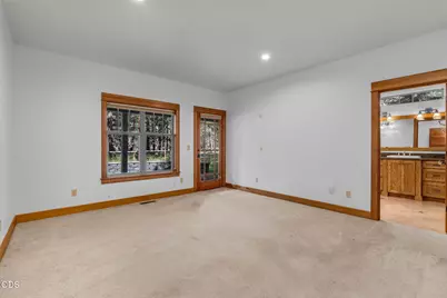 69987 West Meadow Parkway, Sisters, OR 97759 - Photo 16