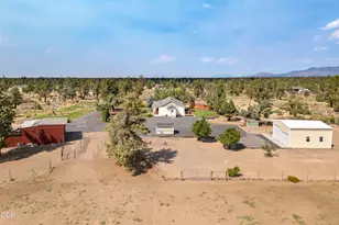 24855 Deer Ln, Bend, OR 97701 - Photo 54