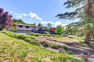 1314 Highcrest Dr, Medford, OR 97504 - Photo 42