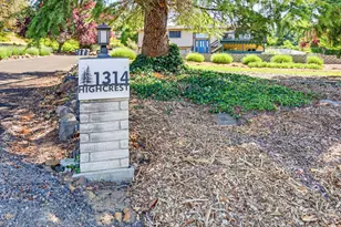 1314 Highcrest Dr, Medford, OR 97504 - Photo 48