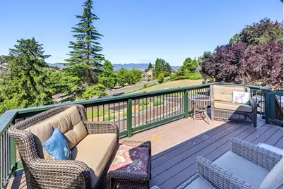 1314 Highcrest Drive, Medford, OR 97504 - Photo 8