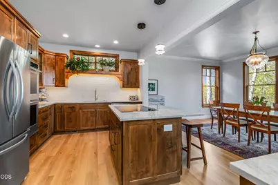 19377 Brookside Way, Bend, OR 97702 - Photo 10